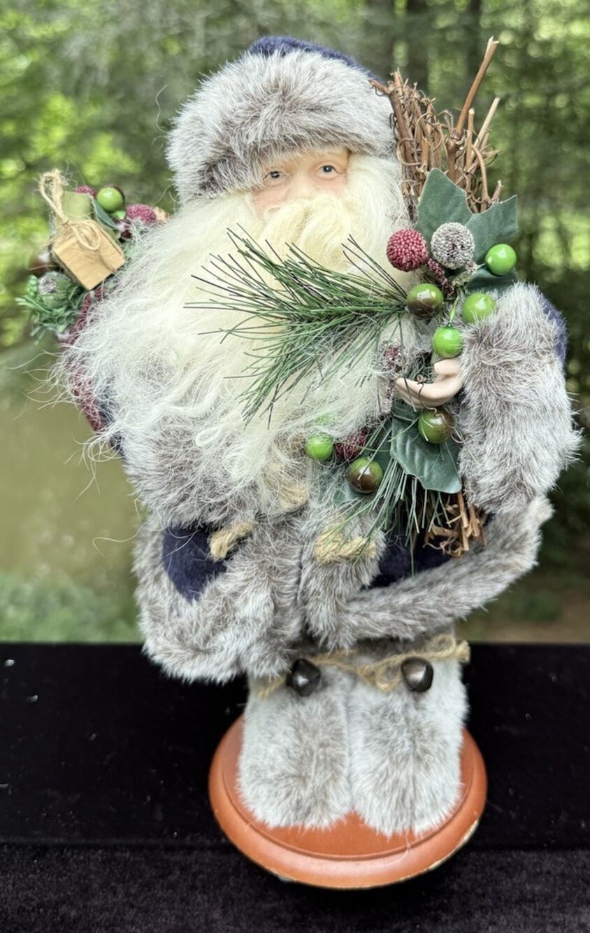 Vintage Dillards Rustic Old World Fur Covered Santa On Wooden Pedestal Nice!
